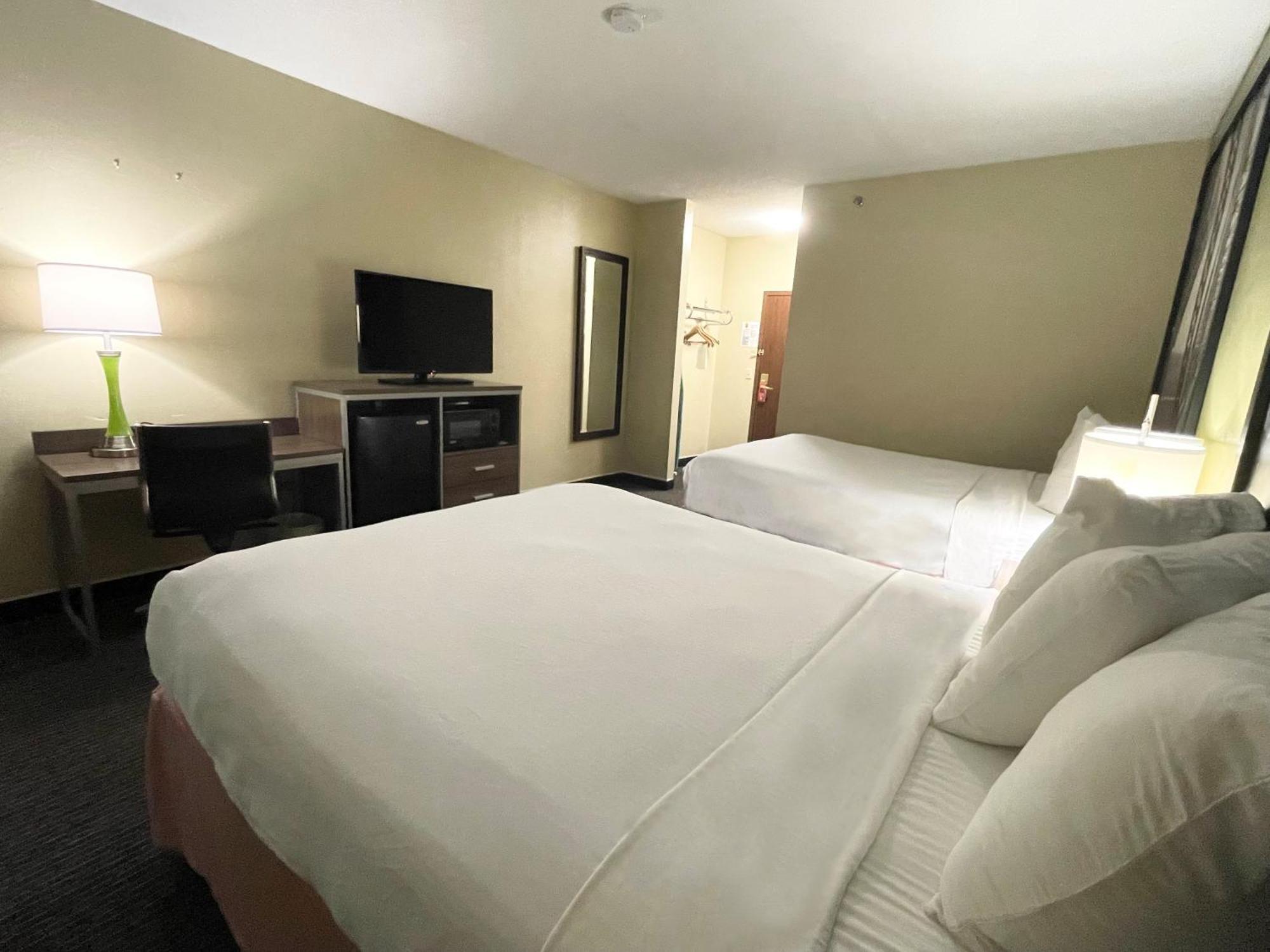 Super 8 By Wyndham St Charles Hotel Saint Charles Exterior foto